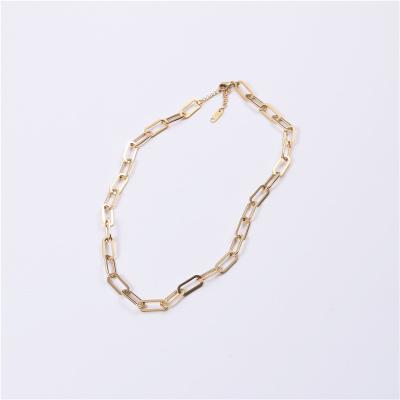 China FASHIONABLE Round Rectangle Flat Chain Link Choker Necklace Stainless Steel Women 18k Gold Plated Paper Clip Link Chain Necklaces for sale