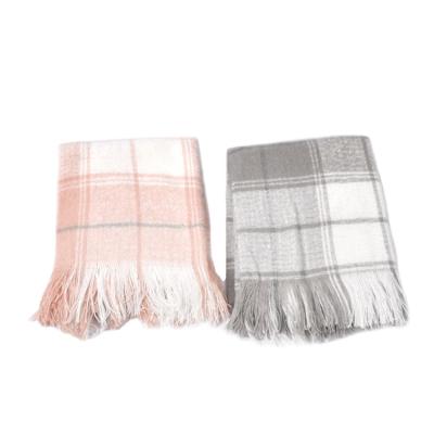 China PORTABLE 100% acrylic mohair like yarn plaid knit throw blanket with tassel for sale