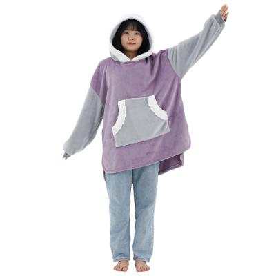 China 2022 New Sherpa Pocket Wearable Hoodie Blanket Anti-Static Giant Oversized Hooded Sweatshirt Blanket For Girls for sale