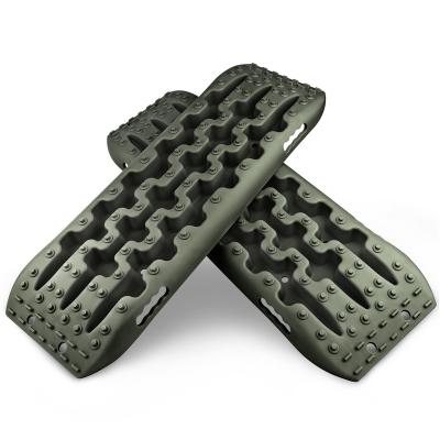 China Automotive 4X4 Parts Off-Road Recovery Tracks Trapped Recovery Traction Panel Car Snow Tire Grip Traction Mats for sale