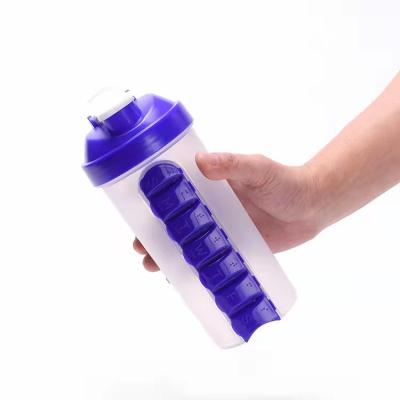 China Hot Selling Viable 700ML One Week Portable 7 Day Pill Box Bottle Sports Daily Pill Box Organizer Shaker Bottles for sale