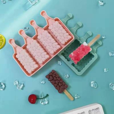 China New CRH Tray Molds 4 Cavities Homemade Viable DIY Ice Cube Mold Love Shape Ice Cube With Cover for sale