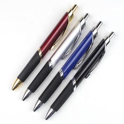 China office & Good Quality Tip Metal Triangle School Pen Triangular Metal Ball Pen Click Type Retractable Pen for sale