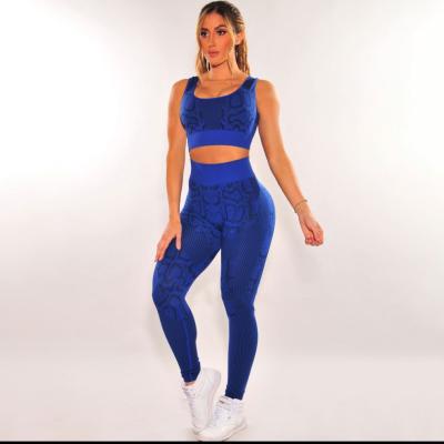 China 2022 Breathable 4-Way Ladies Gym Wear Private Label Workout Clothing Women Fitness Sets Breathable Fashionable for sale