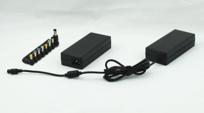 Cina C6/C8 2pins/3 appuntano l'adattatore universale di corrente continua Per la luce del PC/LED della compressa in vendita