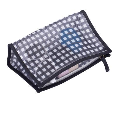 China Lady Bulk High Quality Durable Zipper Pouch Make Up Bag Cosmetic Clutch Bag 2021 for sale