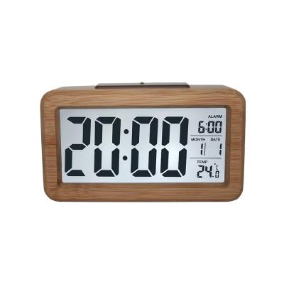 China Simple Smart Electronic Board Solid Wood Mini Wooden Alarm Clock for sale