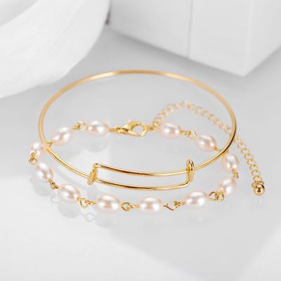 China FASHIONABLE hot sale 2pcs women's vintage baroque pearl bracelet set with hollow metal bangle for sale