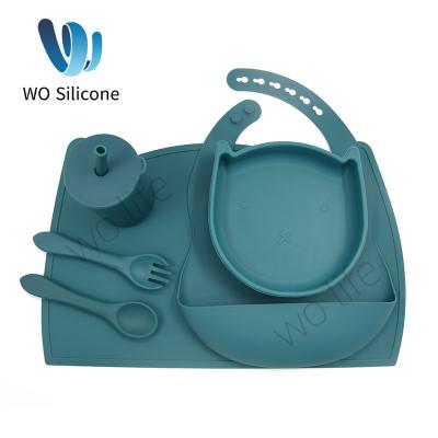 China Non Slip BPA Free Silicone Baby Feeding Sets Bib LFGB for sale