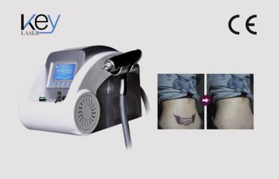 Chine Machine à commutation de Q de retrait de tatouage de laser de ND YAG pour le salon/à la maison professionnels à vendre