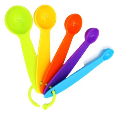 China Measuring Cups 5 PCS Kitchen Decorative Set Viable Plastic Color Classic Containers Teaspoon Tablespoon Set for sale