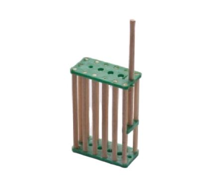 China Farms Beekeeping Tools Bamboo Queen Cage For Queen Breeding For Sale for sale