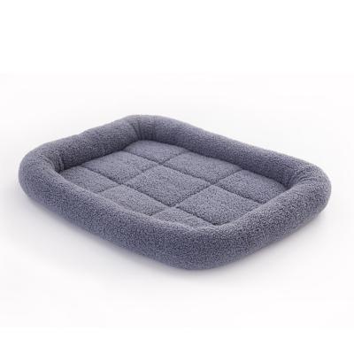 China Sustainable Autumn Winter Warm Fleece Anti Slip Mat Pet Warm Comfortable for sale