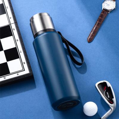 China 900ml Double Wall Stainless Steel Flask Stainless Steel Thermos Water Bottle PORTABLE Custom Logo Vacuum Flasks for sale