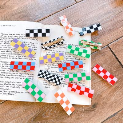 China Soft And Flexible Color Fashion Checkerboard Wavy Hairpin Bangs Cut Side Clip Acrylic Hair Clips for sale