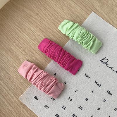 China High Quality Fashion Solid Color Cloth Pleated Bangs Clips Cute Hair Clips Accessories For Women for sale