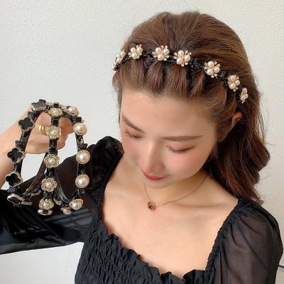 China 2022 fashion new high quality headband female summer fixed hits headband girl fashion braided hairpin for sale