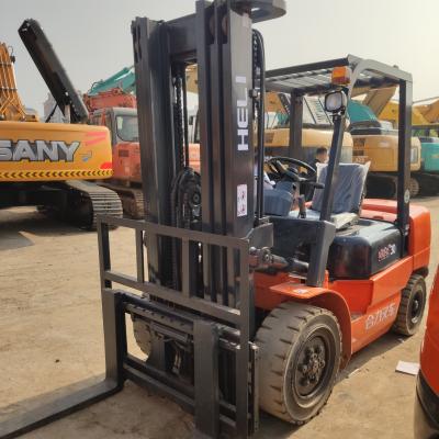 China 3ton HELI Second Hand Electric Forklift Original Color and Rated Lifting Capacity 5Tons for sale