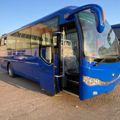 Cina Autobus usati da 45 posti vendita Autobus da 40 posti autocarro a mano sinistra e sospensione a molla a foglia in vendita