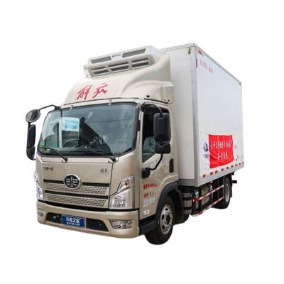 中国 1-10T Capacity Professional Jiefang Refrigerated Truck For Fresh And Frozen Products 販売のため