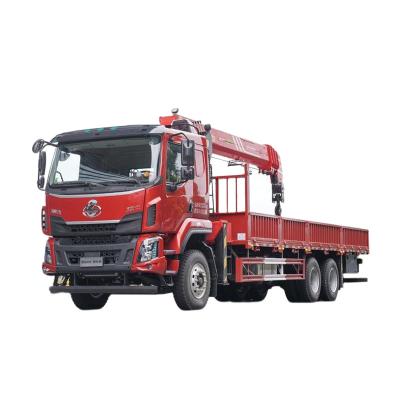 Chine Hydraulic Pulling Flatbed Truck-Mounted Crane 8 Ton 10 Tyre Crane Truck with Tray à vendre