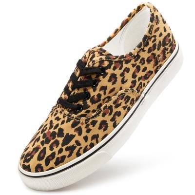 China Hot selling fashion trend women sports shoes leopard running shoe casual canvas shoes with low price for sale