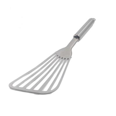 China Sustainable Kitchen Supplies Multifunctional Thickened Stainless Steel Fish Spatula Slotted Turner Shovel Stir Fry Oblique Drain for sale