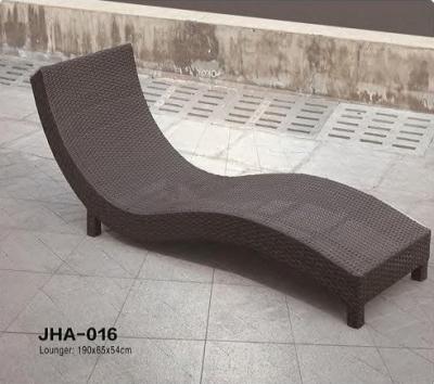 China Modern Pool Side Sun Sofa , Plastic Rattan Deck Chair for sale