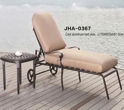 China Modern Aluminum Sun Sofa With Wheels , Metal Poolside Chairs for sale