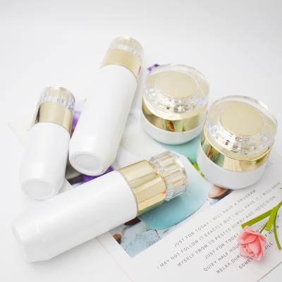 China Personal Skin Care Packaging Hot Sale Spray Pet Bottle Cosmetic Packaging Frosted Glass Cosmetics Cream Bottles And Jars for sale