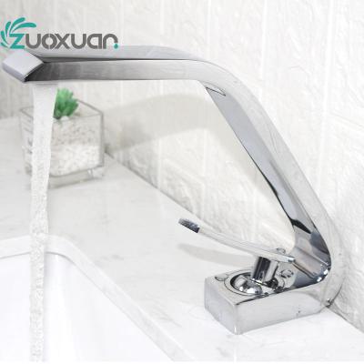 China 2021 Modern New Design Deck Mounted Single Handle Brass Basin Faucet For Bathroom for sale