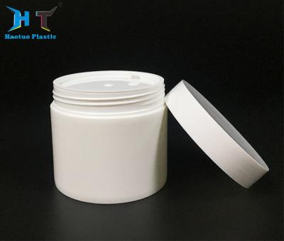 China Skin Care Cream Round Plastic Jars Good Sealing Performance With Lids for sale