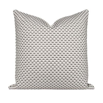 China Hot Sales Anti-Static Adjust Polyester Home Decorative Pillow Soft Lumabr Single Tile Original Single Cover for sale