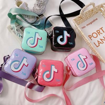 China Others Fashion cute Kids Silicone   Bag Mini Coin Purse Baby Tik Tok coin  Girls Kids Purses Handbag for sale