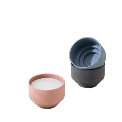 China New Design 300ml Ceramic Home Decoration Empty Round Matte Ceramic Candle Holder Candle Container Candle Dish for sale