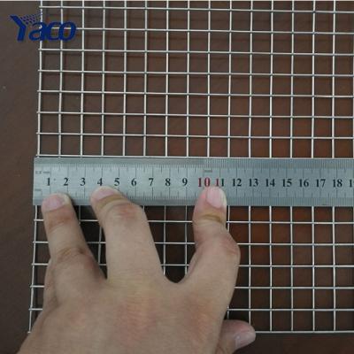 China Perfect For Protective Wholesale Seedling Rabbit Cage 1/4 Inch Galvanized Welded Wire Mesh Roll for sale