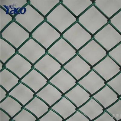 China Easily Assembled Plastic 1.5m 6foot 2m PVC Diamond Green Hole Chain Link Fence Cyclone Wire Coated Fittings Galvanized Cyclone Fence for sale