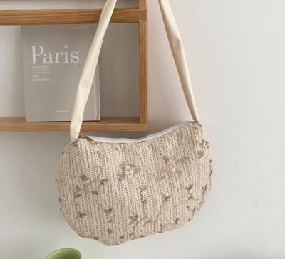 China 100% New 2021 Popular Straw Woven Japanese Beach Woven Bags Eco-friendly Lady Bag Large Capacity Fresh Flower Shoulder Bag for sale