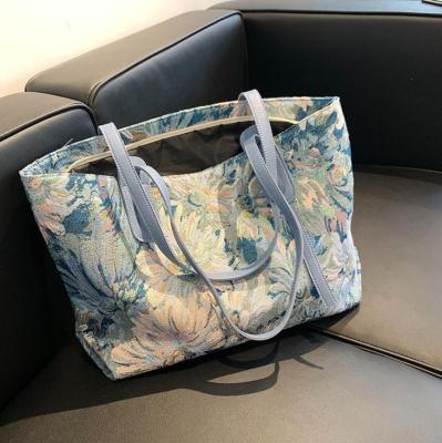 China High quality large capacity lady bag summer 2021 new fashion shoulder bag casual style simple texture tote bag for sale