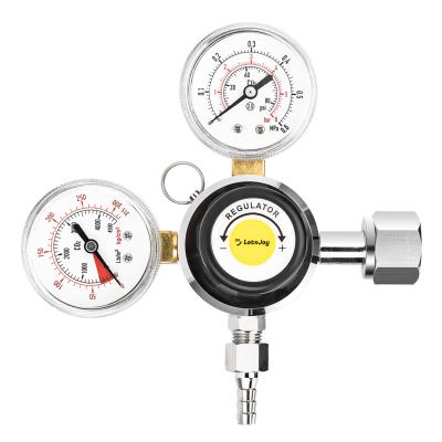 China CO2 Beer Regulator CGA-320/G5/8 Nickel Plated Brass Primary Outlet With Safety Pressure Relief Valve Dual Gauges Beer Tank Regulator for sale