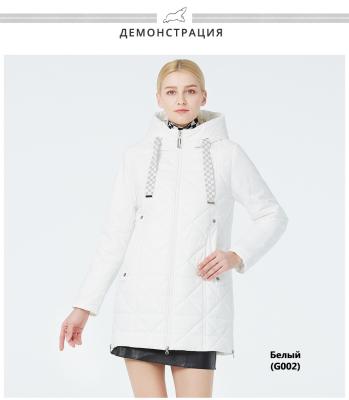 China Comfortable and Durable Woman Demiseason Coat with Symmetrical Pockets and Button，straight  Trim for sale