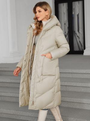 China Long Women's Winter Quilted Coat Fashionable Down Jacket with Regular Fit for sale