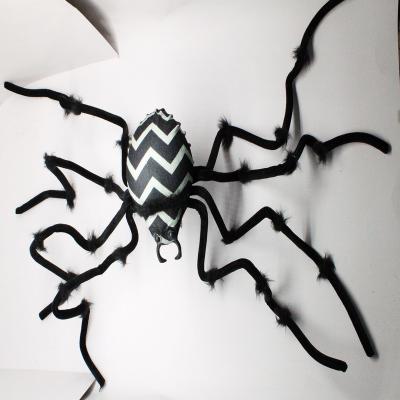 China High-quality 130CM Halloween Decoration Spoof Props Static Spider Props Trick Man Scary Toy Simulation Black Plush Spider for sale