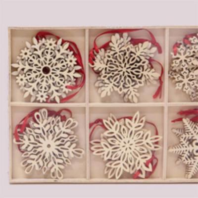 China homemade snowflake natural wood turned christmas tree ornaments decorations 22x14.5x1.6 cm for sale