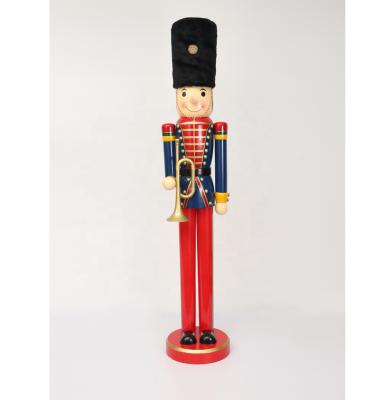 China 2020 hot sale wooden 60 inch giant soldier nutcracker for sale