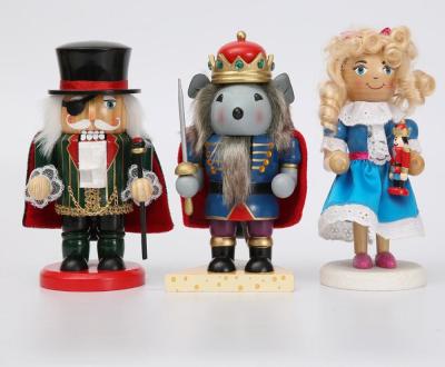 China hot sale 7 inch cute christmas wooden nutcracker fits 4.13x3.74x7 inch for sale