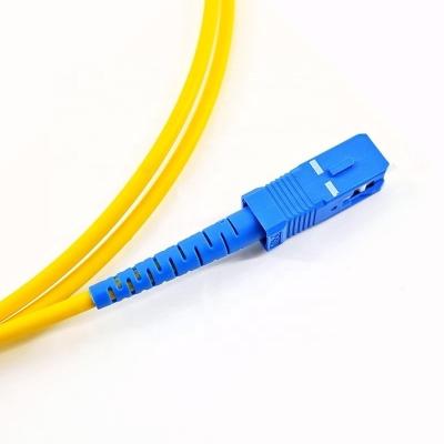 Chine Corde de correction du pullover LSZH Ftth de câble optique de fibre de G652D G655 à vendre