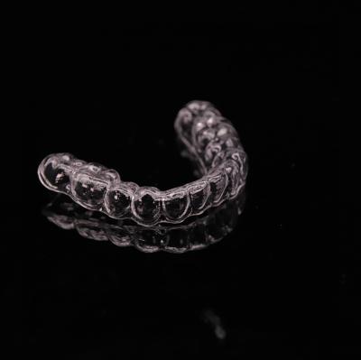 China Alta estética ortopédico retenedor ortodóntico retenedor de dientes prácticamente invisible confort medio en venta