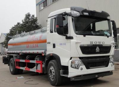 China SINOTRUK HOWO 4x2 10000L Oil 266hp HOWO 10000 liter fuel transfer tank truck for sale