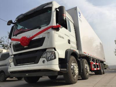 China Vrachtwagen 6x4 266HP 25 T van de vlees de Vervoer Gekoelde doos met FRP-Sandwichcomités voor de Vrachtwagen van de Ijsdoos Te koop